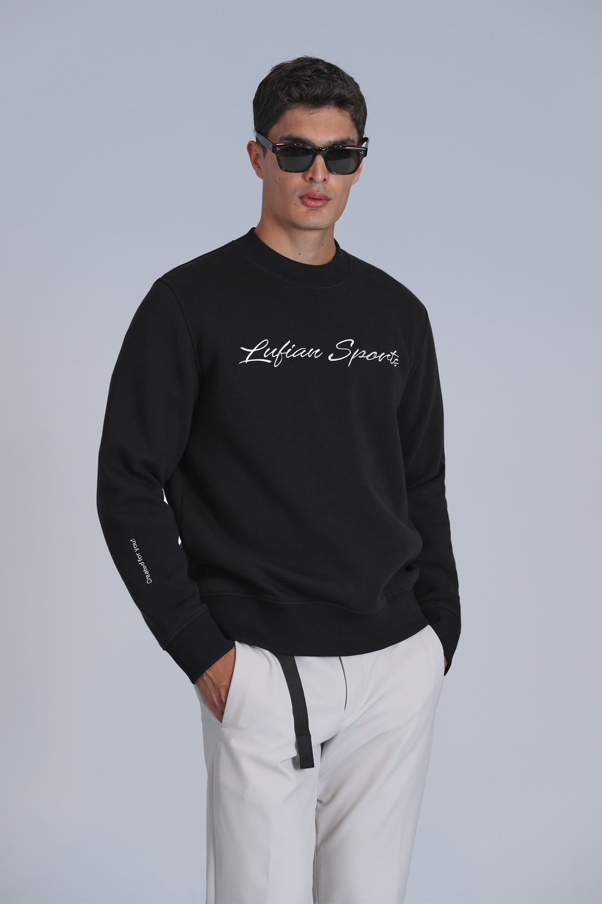 LOVED SWEAT SHIRT BLACK