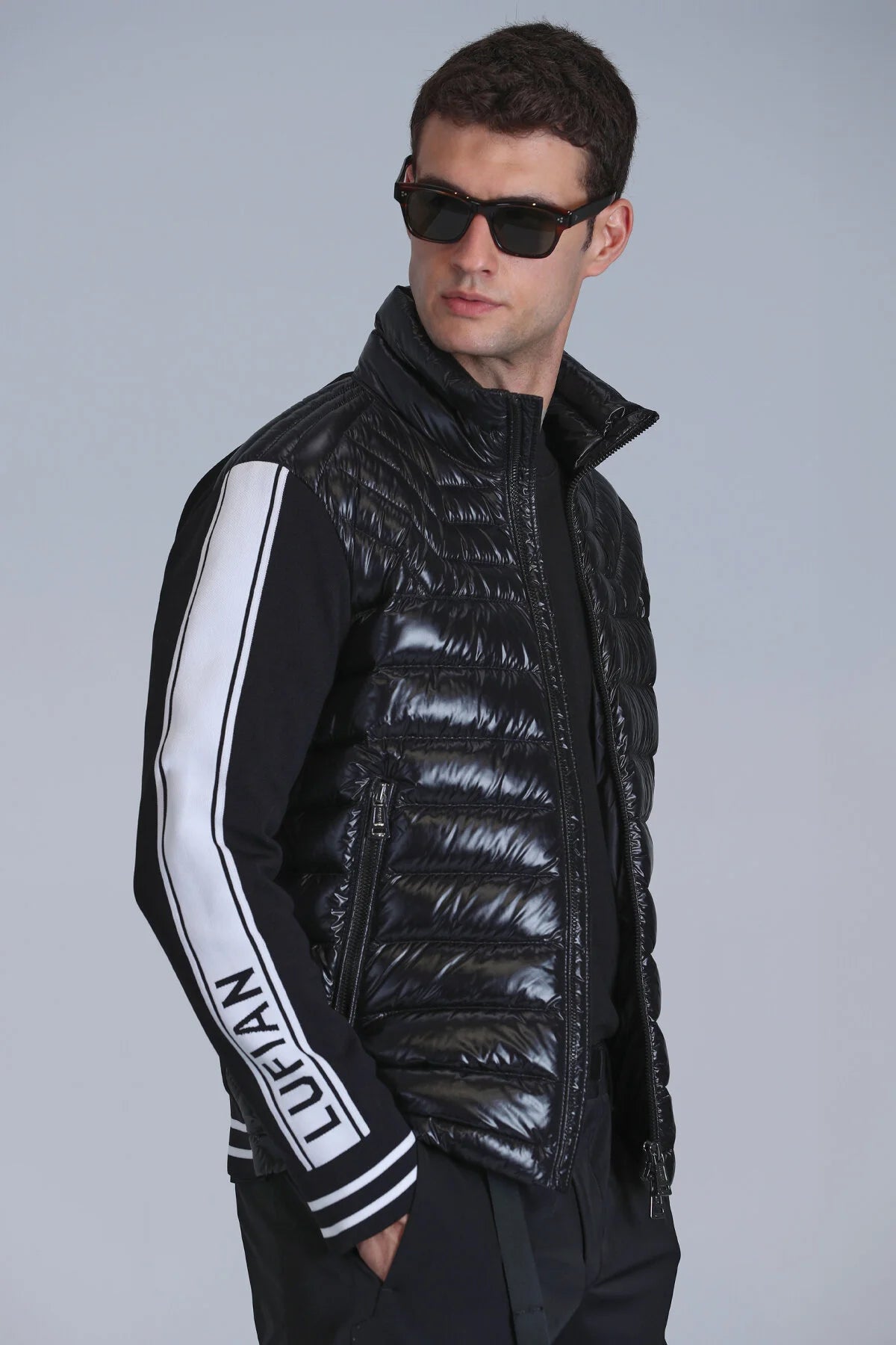 SNOW JACKET BLACK