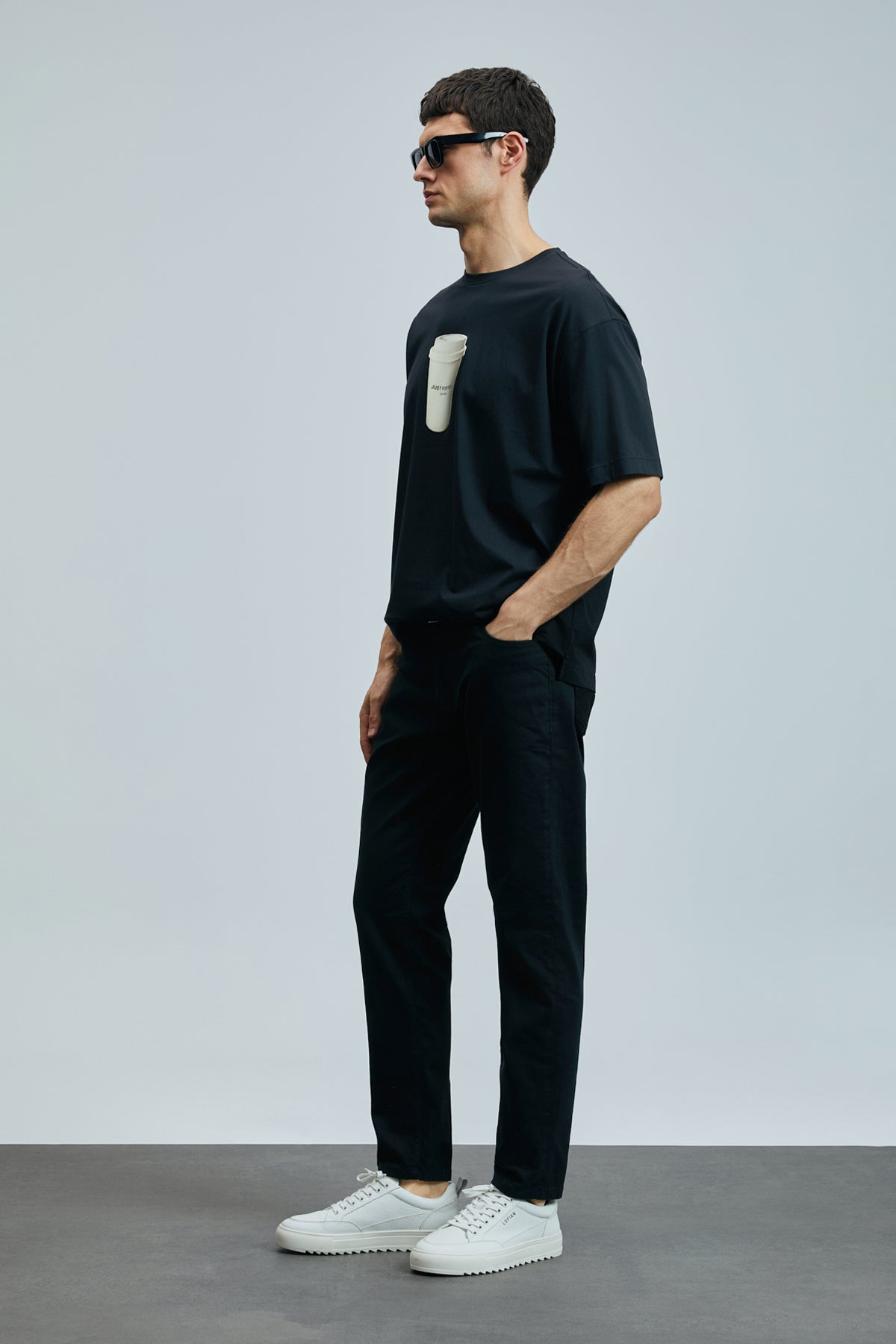 ANTON JEANS