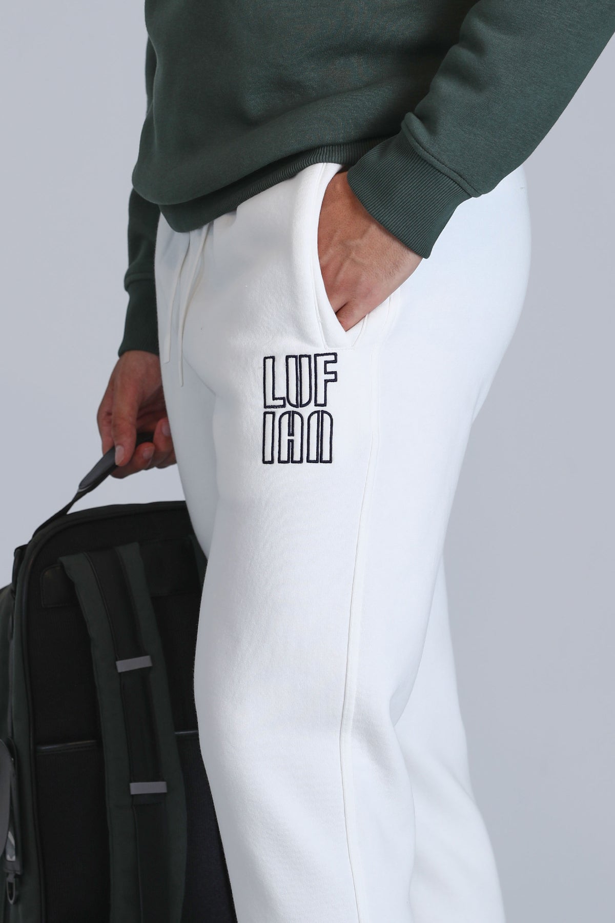 ALFA JOGGING OFF WHITE