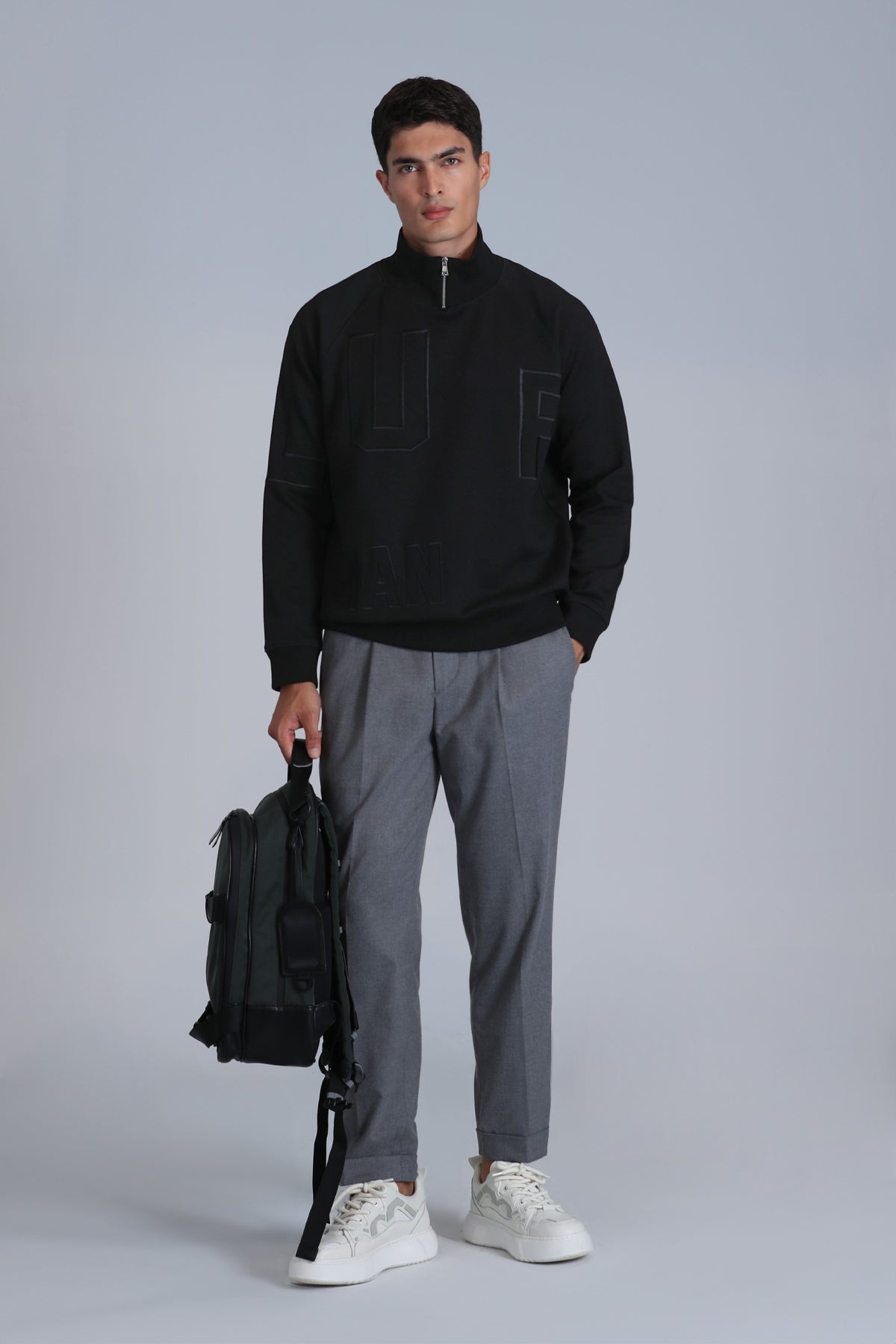 FOCUS SWEAT SHIRT BLACK