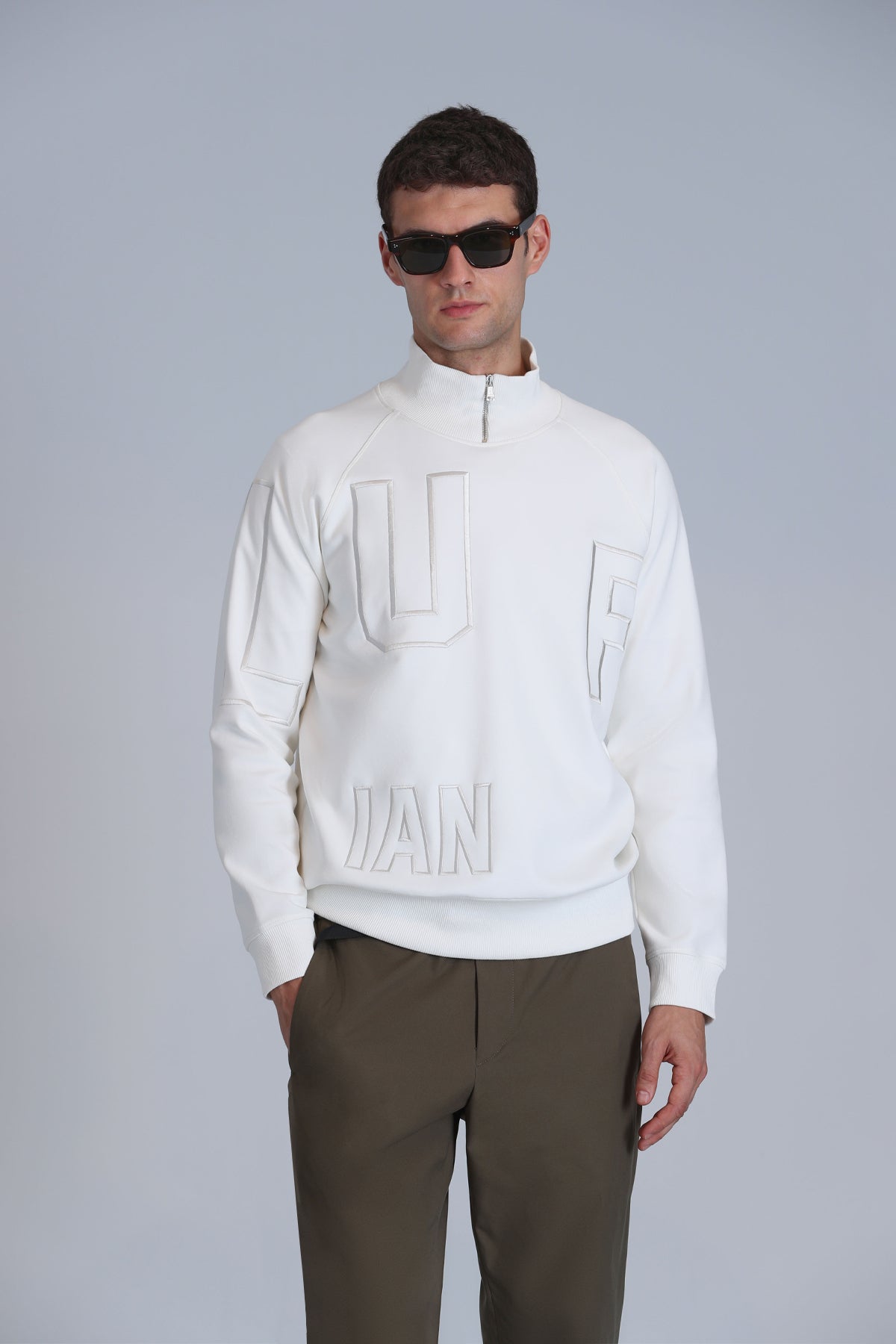 FOCUS SWEAT SHIRT OFF WHITE