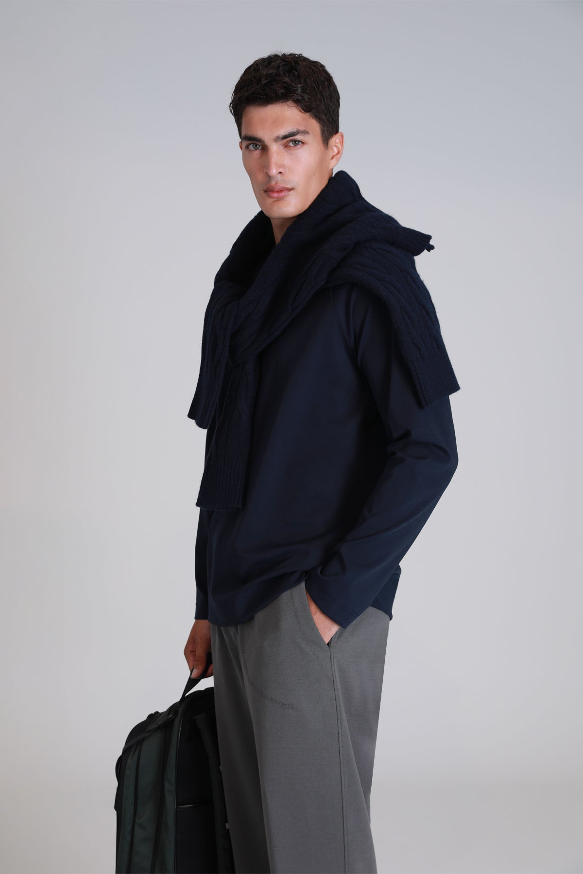 HOLLY T-SHIRT NAVY BLUE