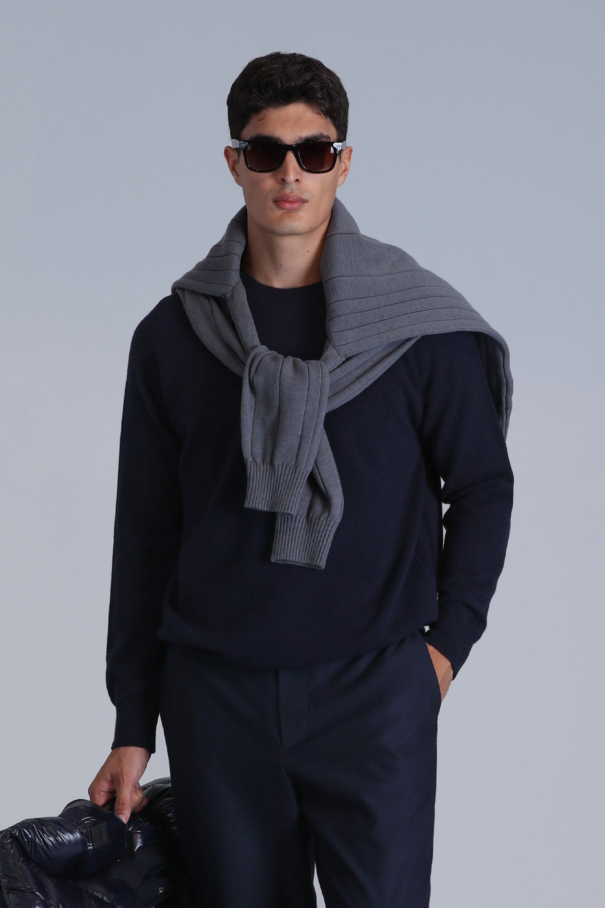 MOON SWEATER NAVY BLUE