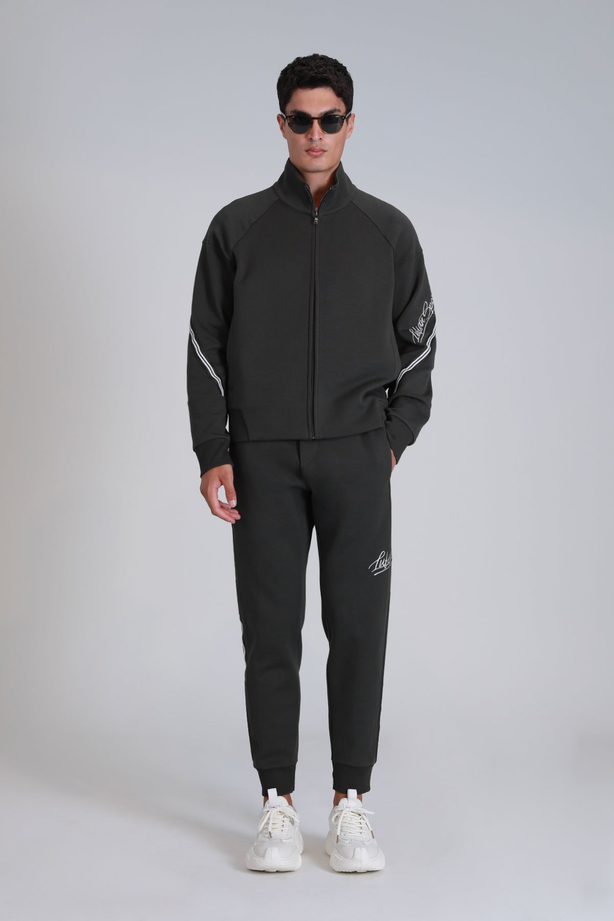 ROADER JOGGING DARK GREEN