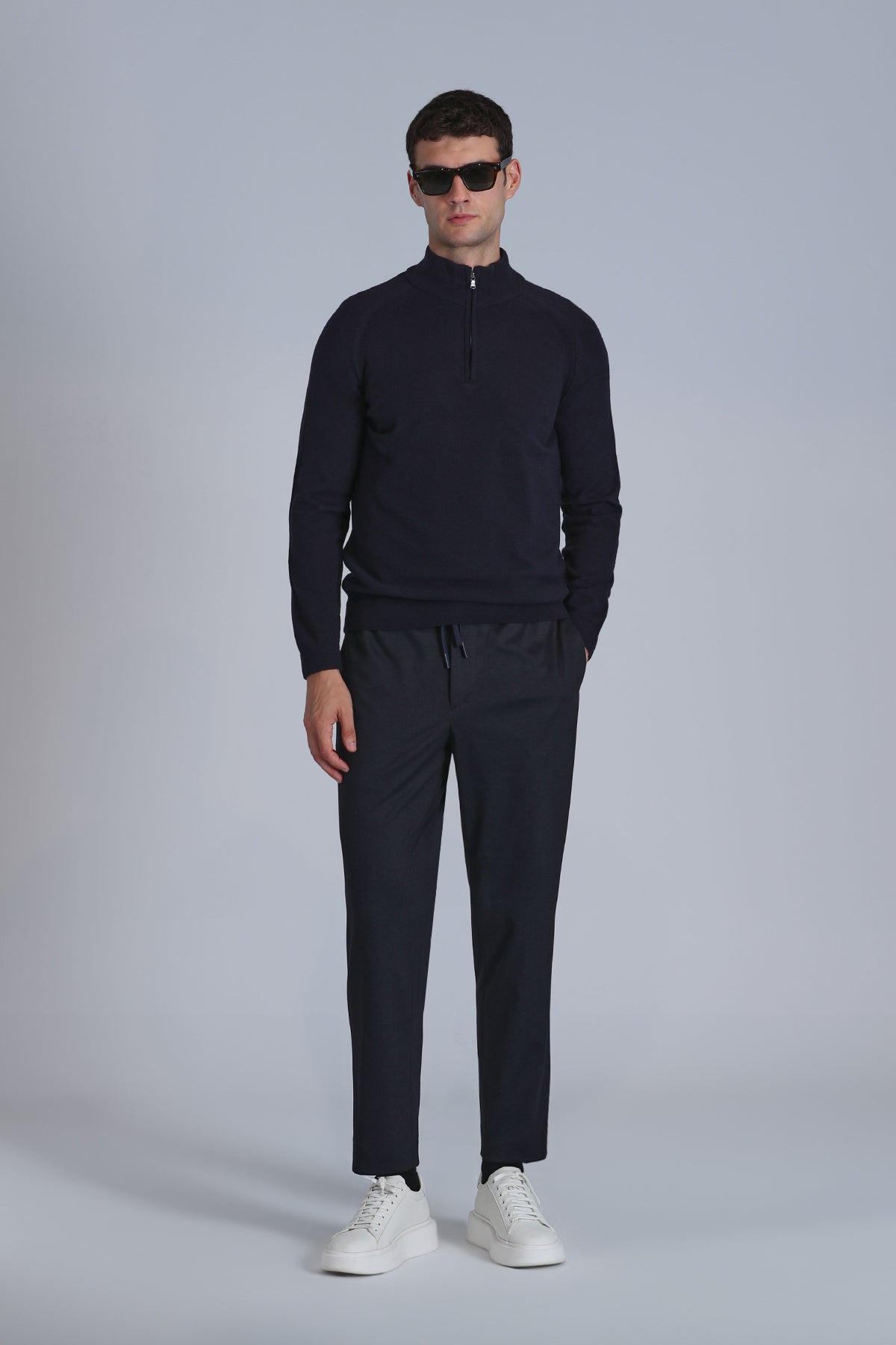 STAVAN SWEATER NAVY BLUE