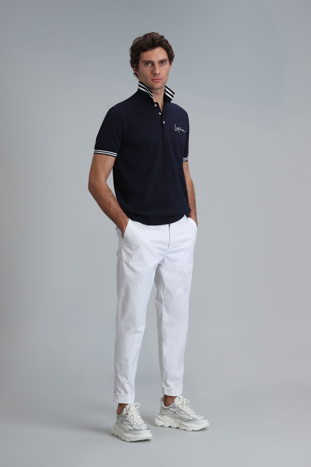 TOM TROUSER