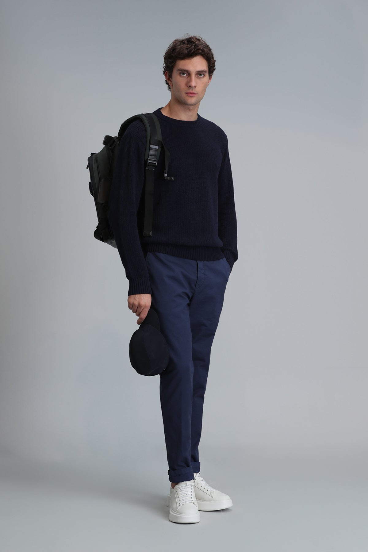 TOM TROUSER